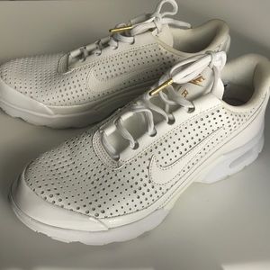Nike Air Max Jewel SE Premium